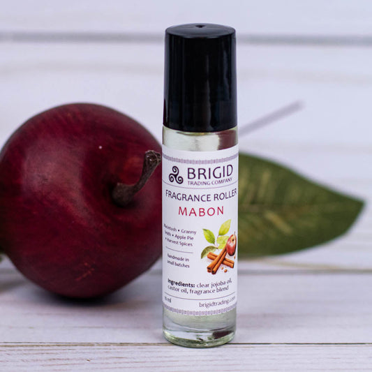 Mabon Fragrance Roller - McIntosh Apples, Granny Smiths, Harvest Spices, and Fresh Apple Pie